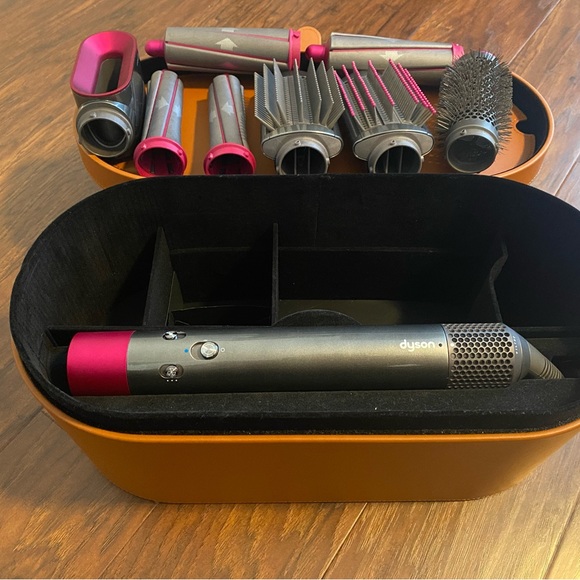 Dyson Fuchsia Airwrap Complete - Picture 5 of 6